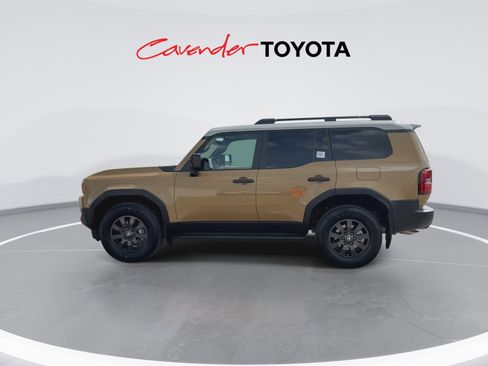 Used 2024 Toyota Land Cruiser image 5