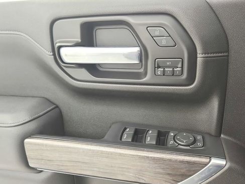 Used 2021 Chevrolet Silverado 1500 LTZ RWD image 26
