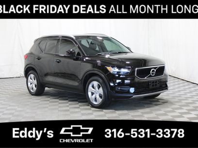 Used 2022 Volvo XC40 T4 Momentum