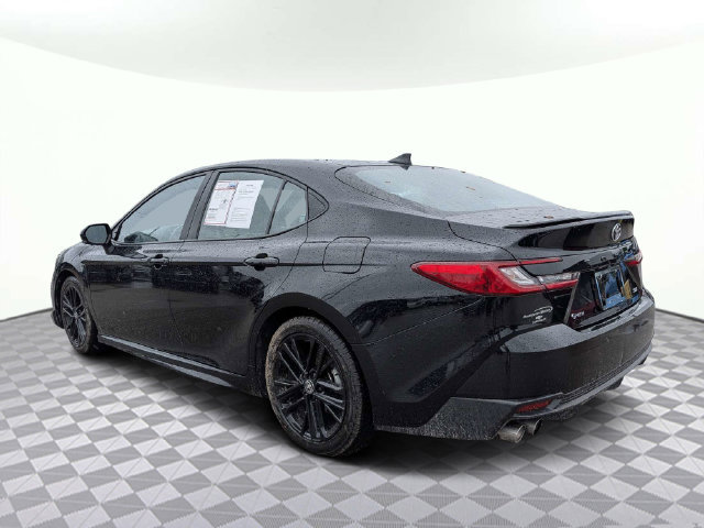 Used 2025 Toyota Camry SE FWD image 6