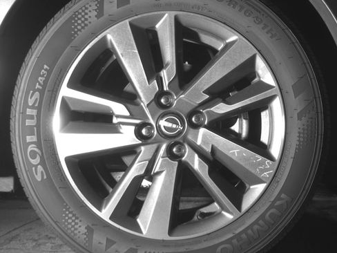 Used 2025 Nissan Versa SV image 13