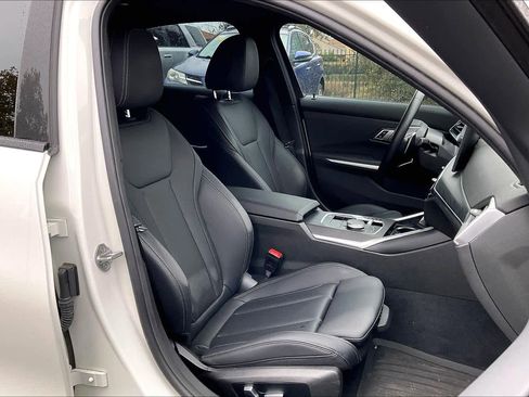 Used 2023 BMW 330e w/ Parking Assistance Package image 10