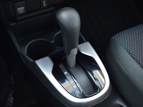 Used 2019 Honda Fit LX image 22