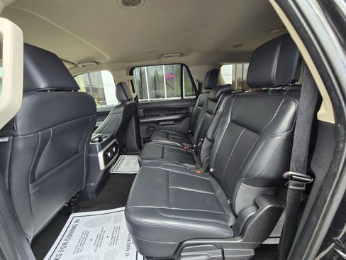 Used 2024 Ford Expedition Max XLT image 14