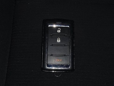 Used 2023 Jeep Grand Cherokee Laredo AWD/4WD image 32