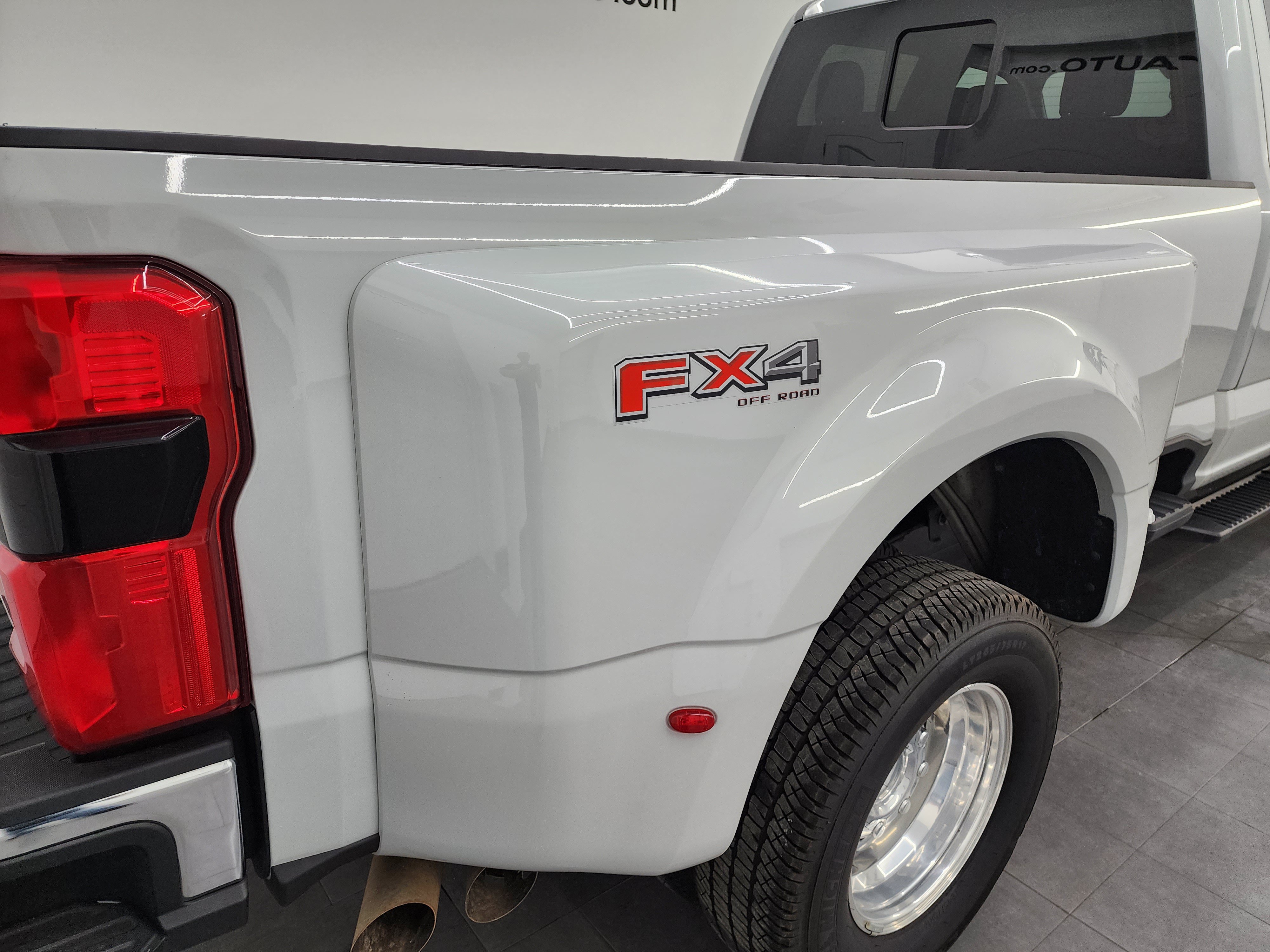 Used 2025 Ford F350 XL w/ 360-Degree Camera Package AWD/4WD image 30