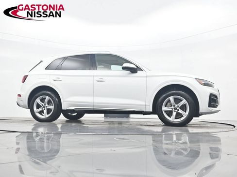 Used 2023 Audi Q5 2.0T Premium w/ Convenience Package AWD/4WD image 36