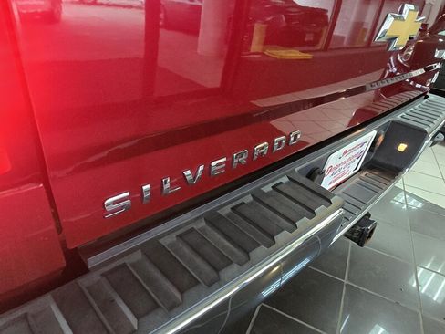 Used 2018 Chevrolet Silverado 1500 LT w/ All Star Edition AWD/4WD image 30