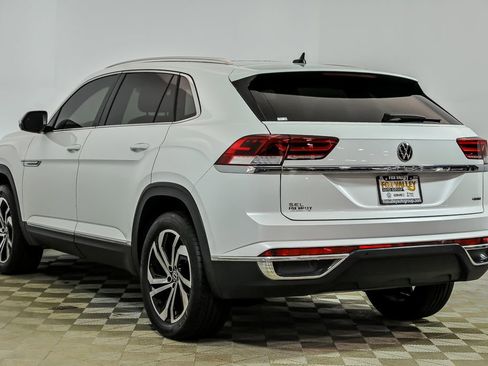 Certified 2023 Volkswagen Atlas Cross Sport SEL image 4