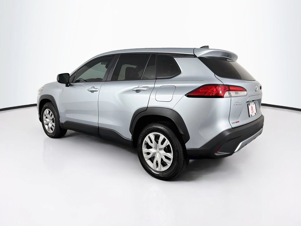 Used 2023 Toyota Corolla Cross L FWD image 7