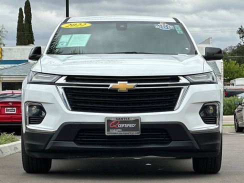 Used 2022 Chevrolet Traverse LS FWD image 9