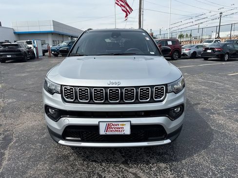 Used 2026 Jeep Compass Limited AWD/4WD image 30