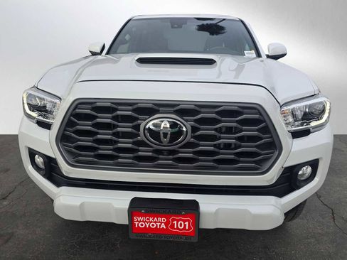 Used 2023 Toyota Tacoma TRD Sport image 8