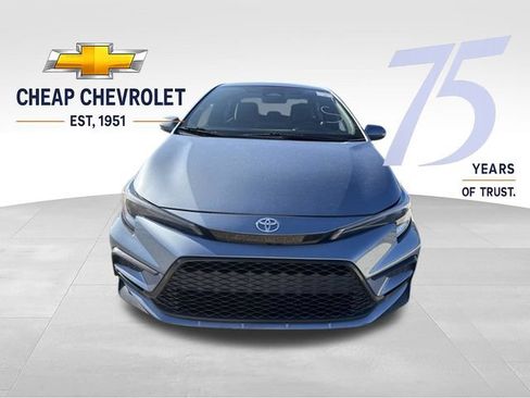 Used 2024 Toyota Corolla SE FWD image 2