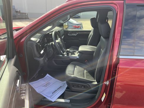 Used 2024 Chevrolet Silverado 1500 LTZ AWD/4WD image 13