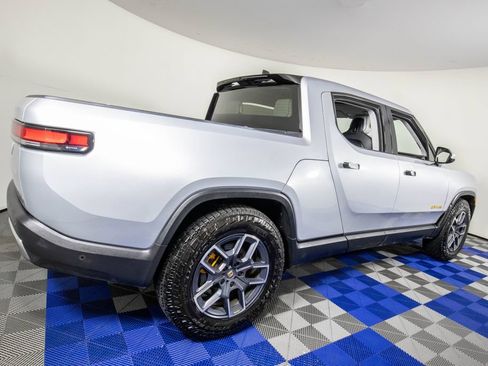 Used 2022 Rivian R1T Adventure AWD/4WD image 6