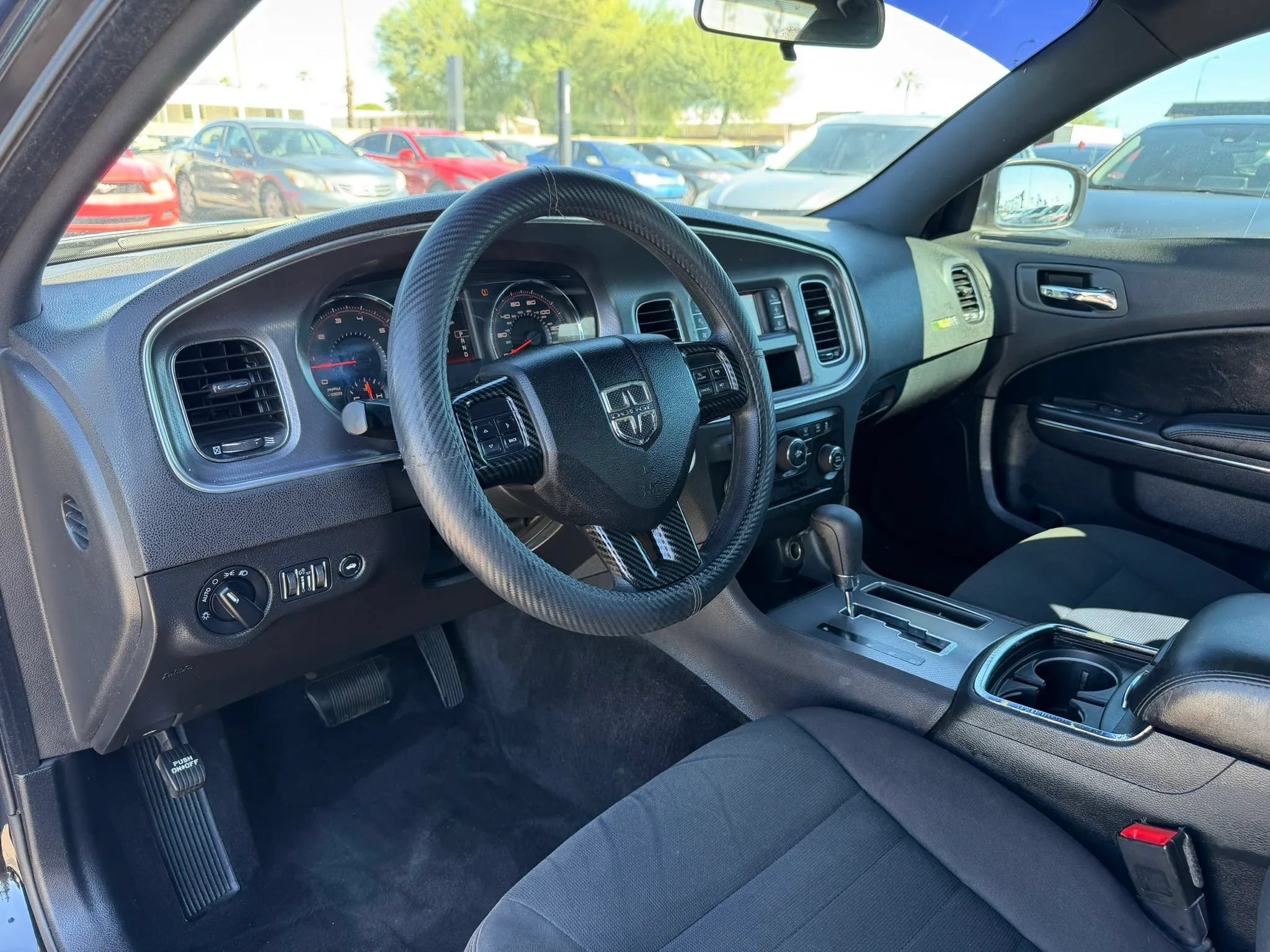 Used 2013 Dodge Charger SE RWD image 18
