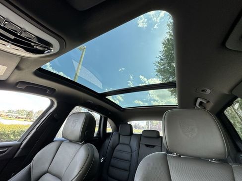 Used 2025 Porsche Macan S image 26