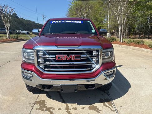 Used 2018 GMC Sierra 1500 SLT image 2