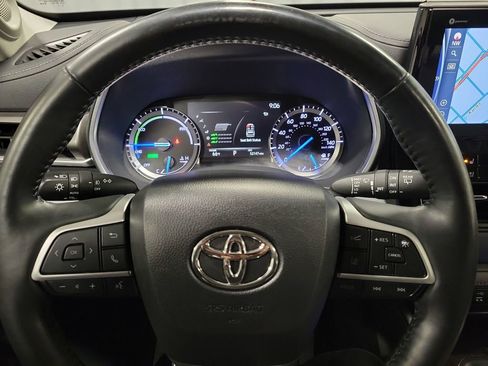 Used 2022 Toyota Highlander Limited image 14
