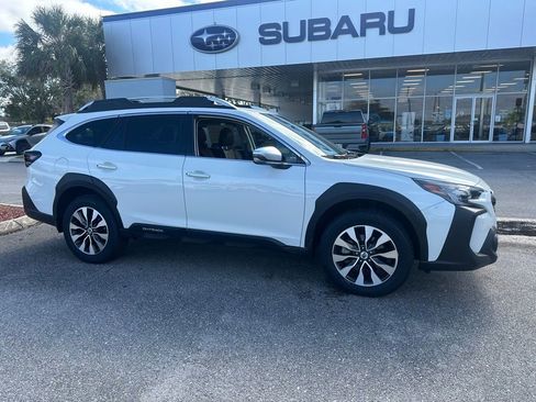 Used 2023 Subaru Outback Touring XT image 1