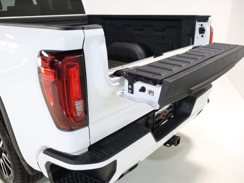 Used 2022 GMC Sierra 1500 AT4 image 14