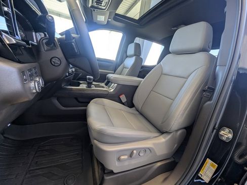 New 2026 GMC Sierra 1500 SLT w/ SLT Premium Package image 15