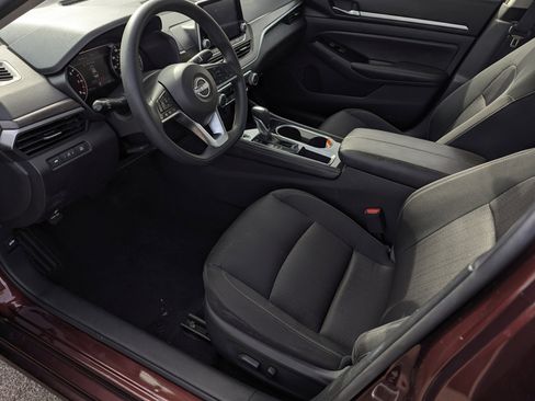 Used 2023 Nissan Altima 2.5 SV image 8