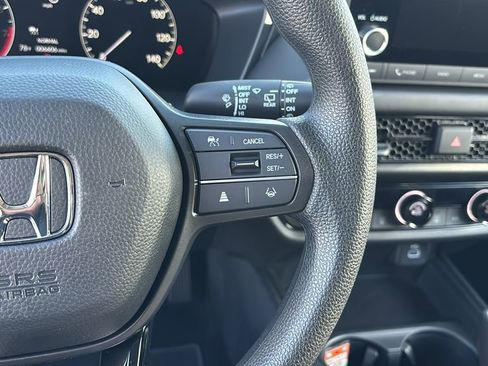 Certified 2025 Honda HR-V LX image 18