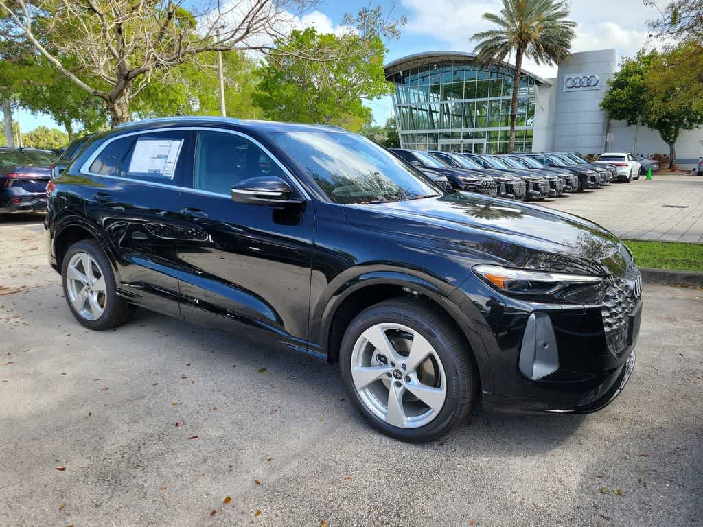 New 2026 Audi Q5 Premium Plus AWD/4WD image 2