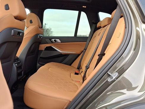 New 2026 BMW X5 xDrive40i w/ Premium Package image 9