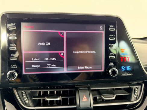 Used 2019 Toyota C-HR LE FWD image 20