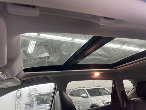 Used 2015 Nissan Rogue SL w/ SL Premium Package image 26