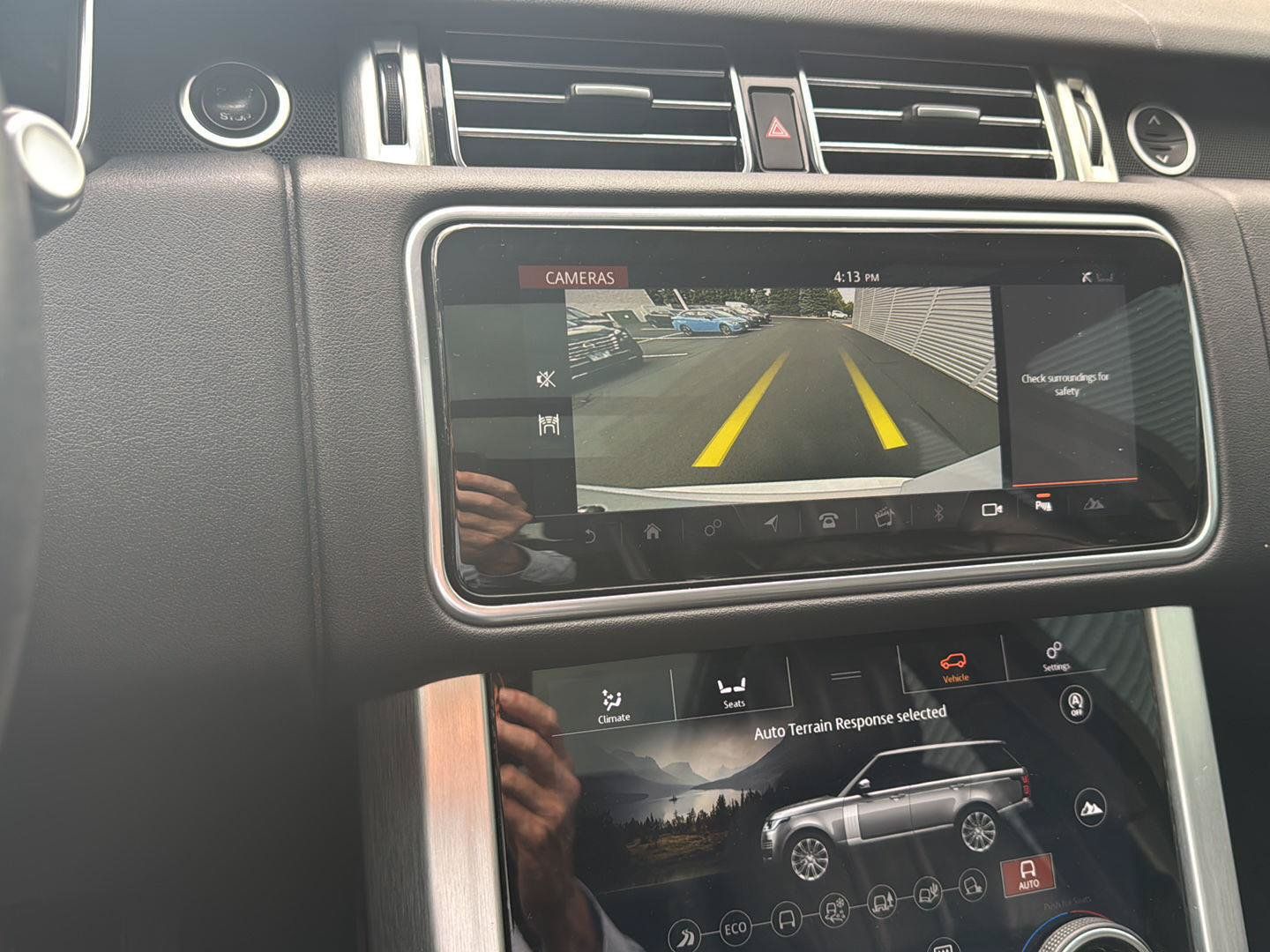 Used 2020 Land Rover Range Rover AWD/4WD image 25