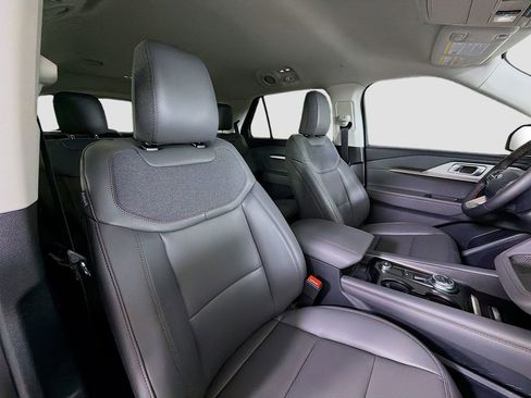 New 2025 Ford Explorer Active w/ Active Comfort Package image 29