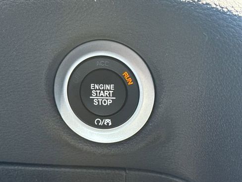 New 2026 Chrysler Pacifica Select image 26