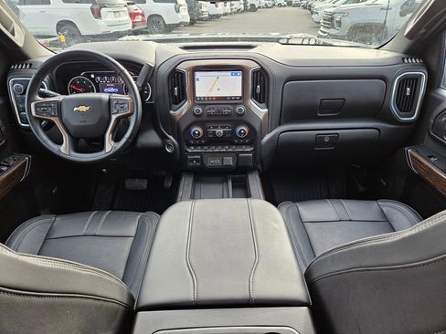 Used 2023 Chevrolet Silverado 3500 High Country image 30