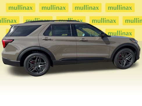 New 2026 Ford Explorer ST image 15