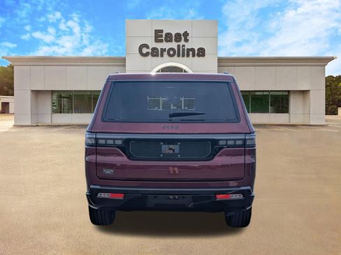 New 2026 Jeep Grand Wagoneer L Limited AWD/4WD image 4