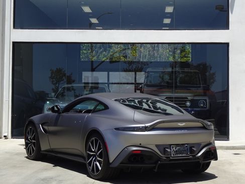 Used 2020 Aston Martin V8 Vantage Coupe RWD image 3
