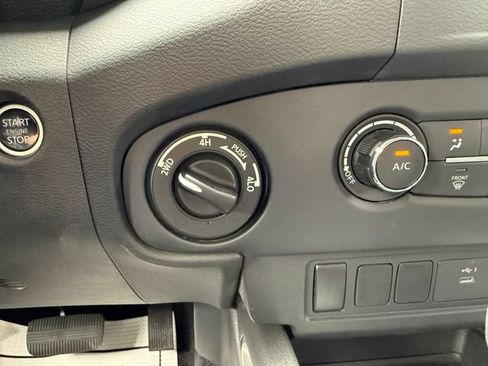 Used 2023 Nissan Frontier SV w/ Tow Package AWD/4WD image 24