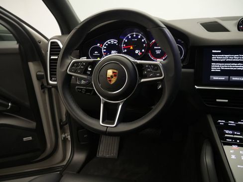 Certified 2023 Porsche Cayenne Platinum Edition AWD/4WD image 30