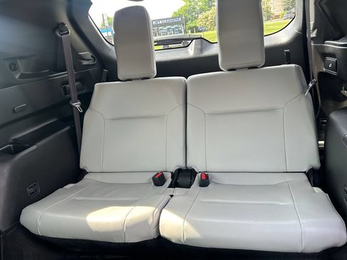Used 2023 Mitsubishi Outlander SE AWD/4WD image 21