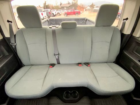 Used 2016 RAM 2500 Tradesman w/ Chrome Appearance Group image 32