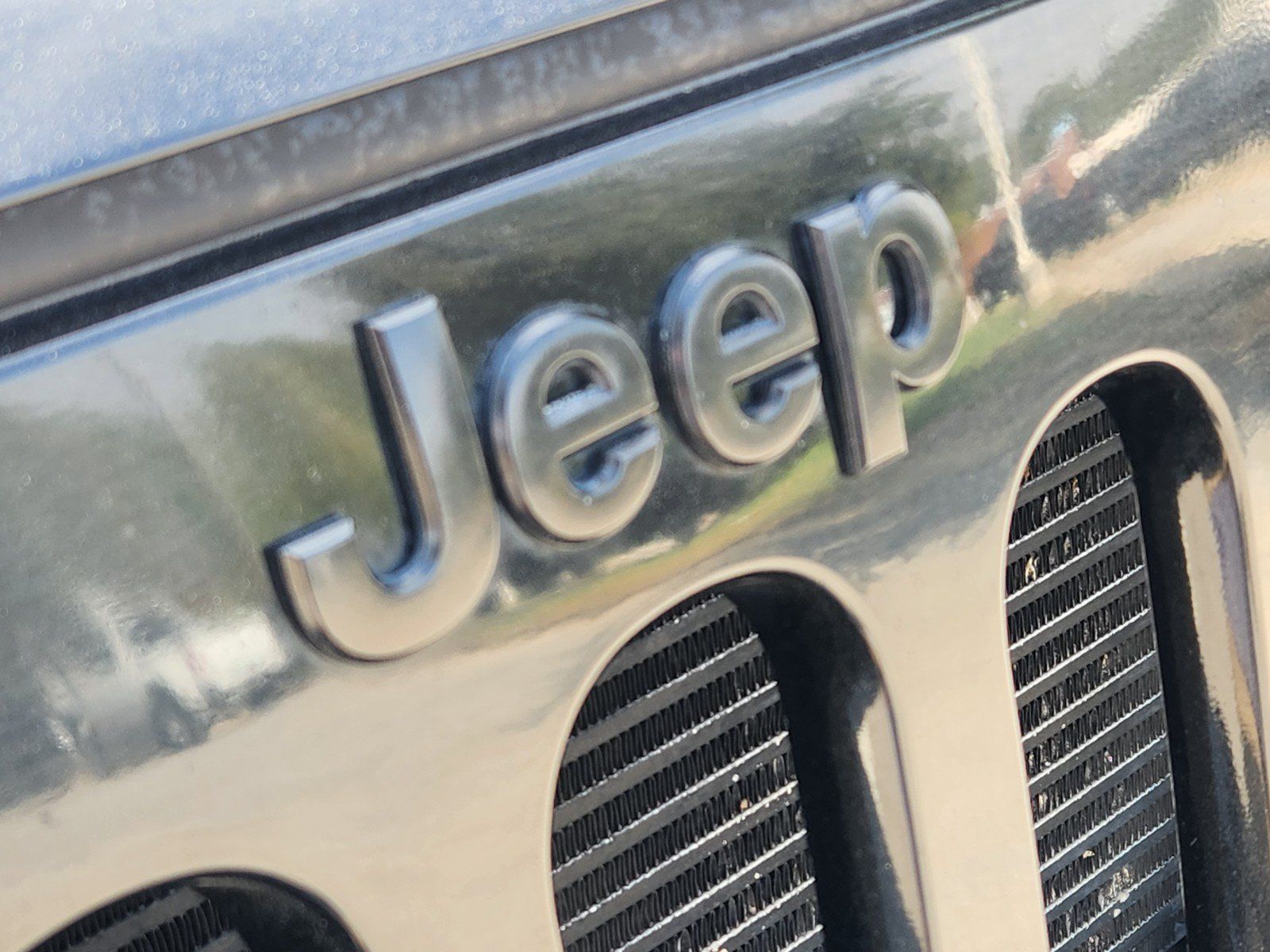 Used 2012 Jeep Wrangler Unlimited Sahara AWD/4WD image 24