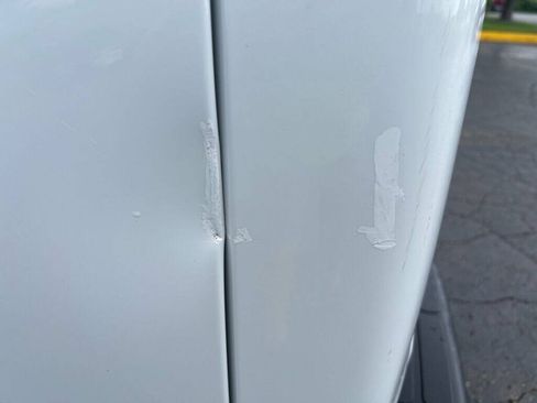 Used 2019 Chevrolet Express 3500 LS RWD image 3