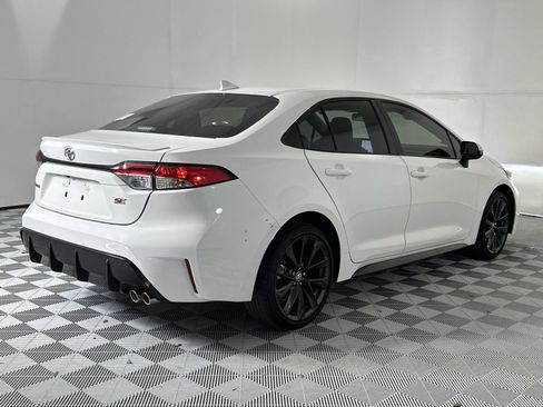 Used 2024 Toyota Corolla SE FWD image 8