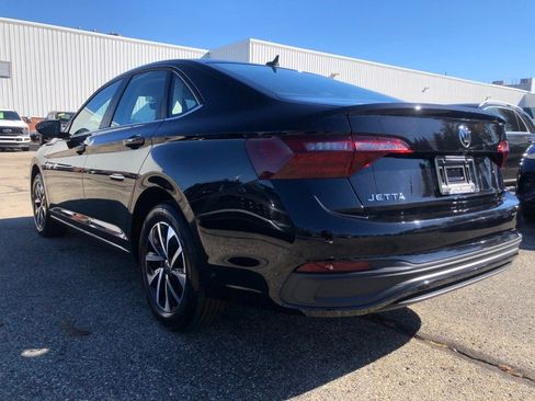 Used 2024 Volkswagen Jetta S image 4