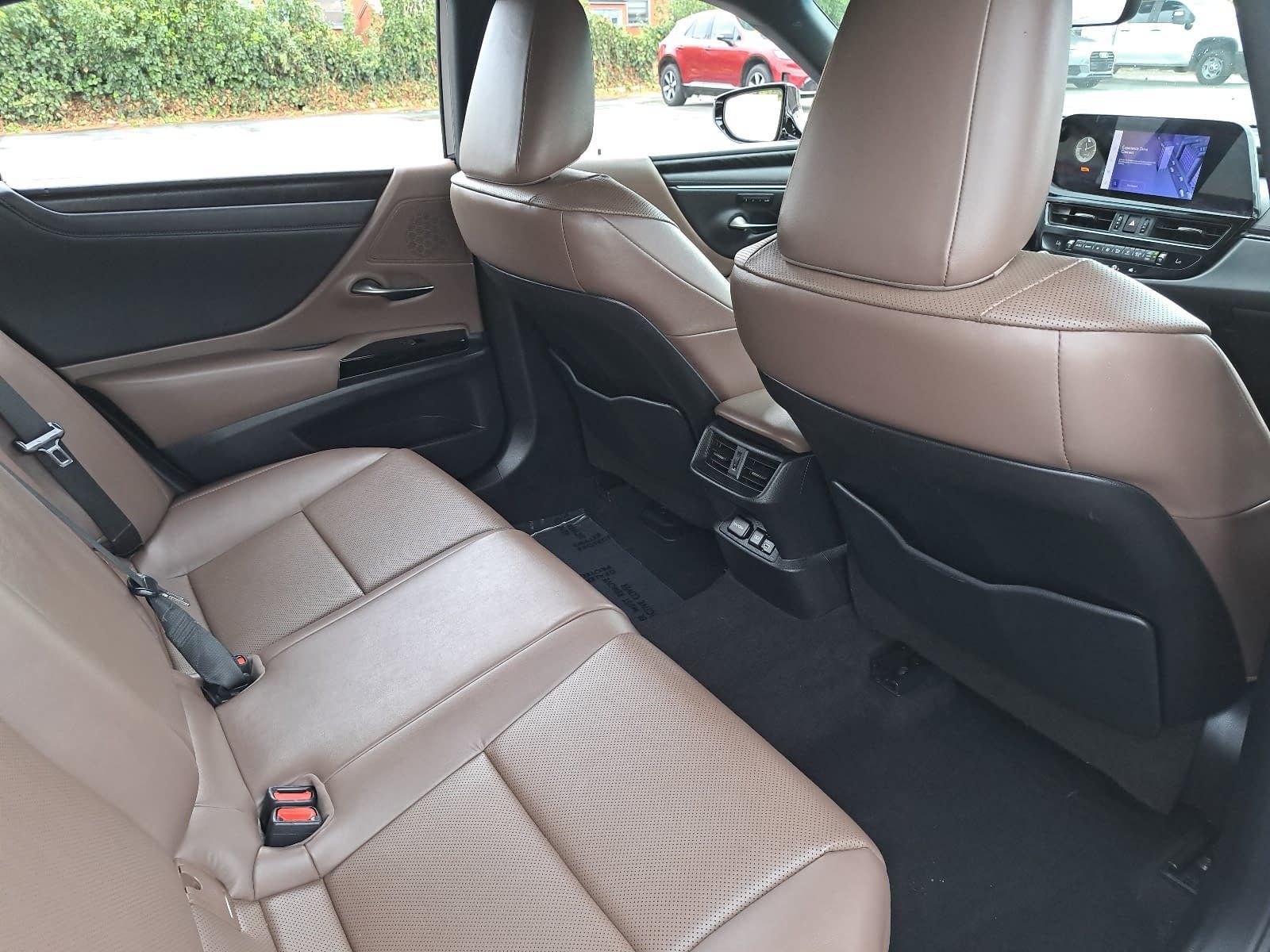 Used 2023 Lexus ES 350 w/ Premium Package FWD image 11