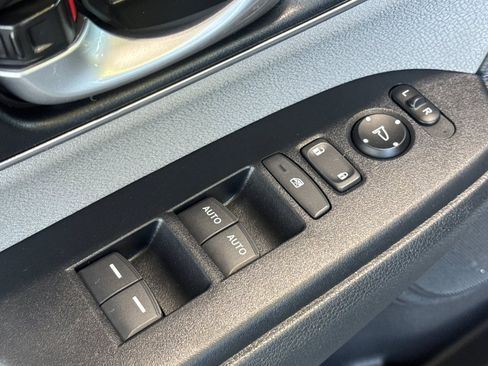 Used 2019 Honda CR-V EX image 14
